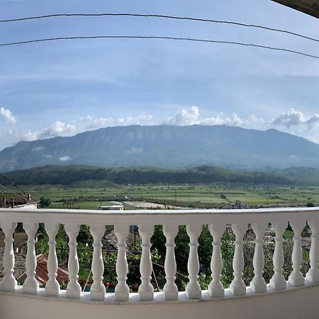 Stonetale Garden Guesthouse Gjirokastër 外观 照片