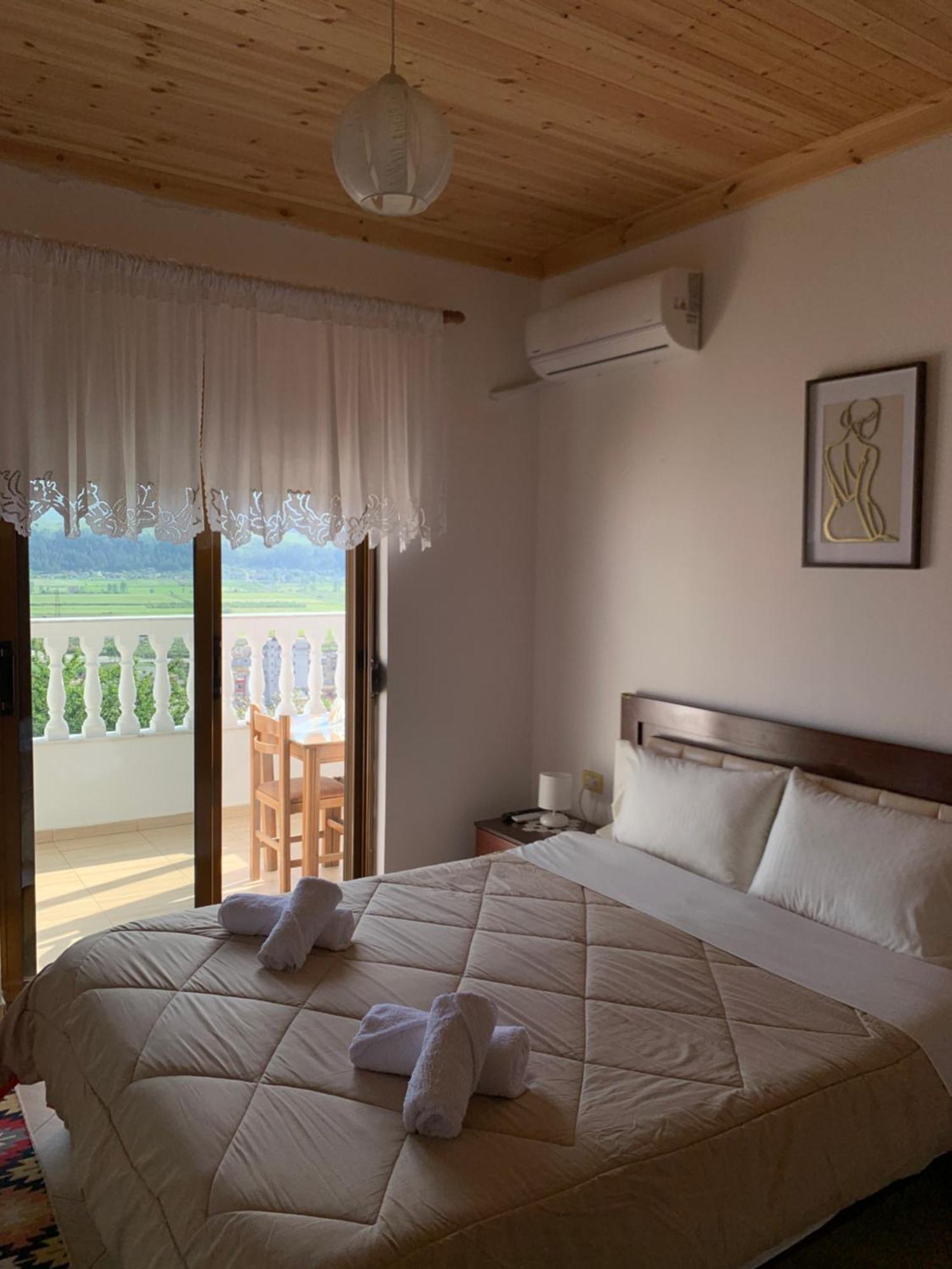 Stonetale Garden Guesthouse Gjirokastër 外观 照片